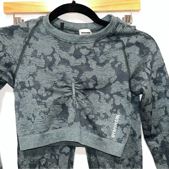 Gymshark Camo Seamless set - Picture 2 of 6
